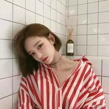 听见她说